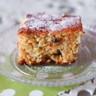Domowe ciasto marchewkowe - prosty przepis na deser!