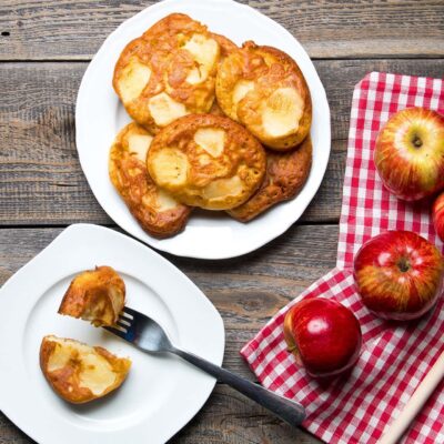 Racuchy z jabłkami - jak zrobić pyszne racuchy w domu?